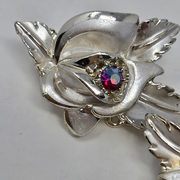 VINTAGE FLORENZA SILVER AB RED CRYSYAL FLOWER EARRINGS CLIP ON FASHION JEWELRY - Picture 11 of 13